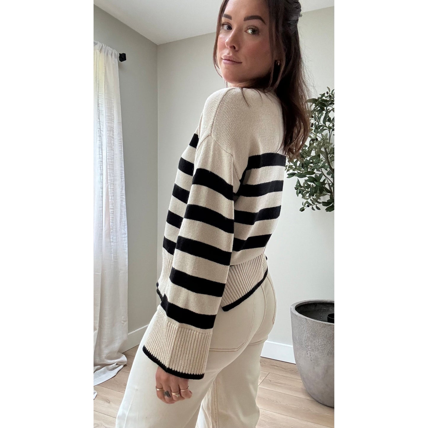 Magda Long Sleeve Crew Neck Pullover | Black Stripe